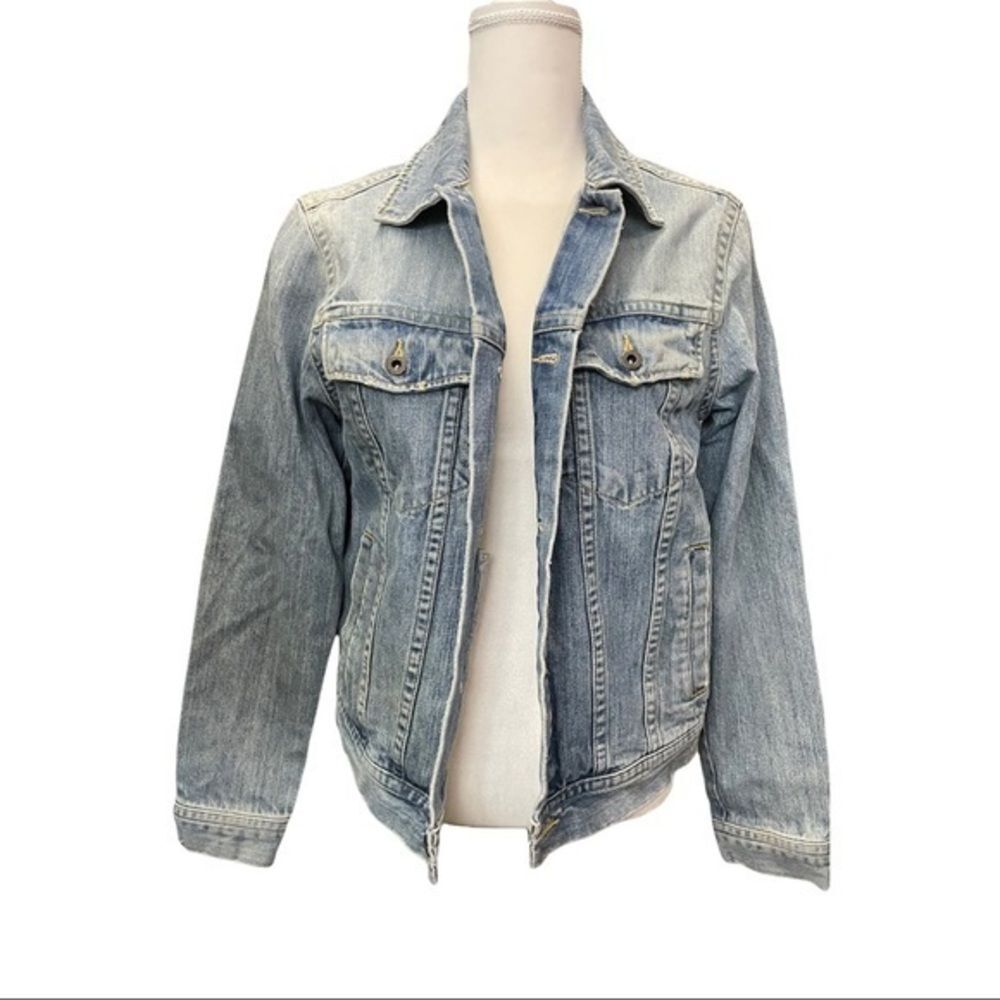 🎯 SALE 🎯 Old Navy Distressed Jean Jacket - - Oversized - Size‎ Small
